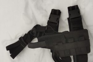 Taktické stehenní opaskové pozdro CZUB na pistoli P10